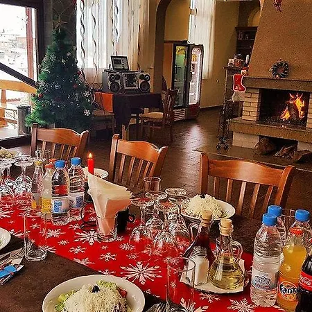 Guest house калчевата къща 3*